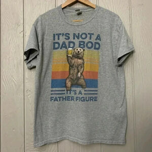 It's not a dad bod its a father figure t-shirt grey bear | size medium